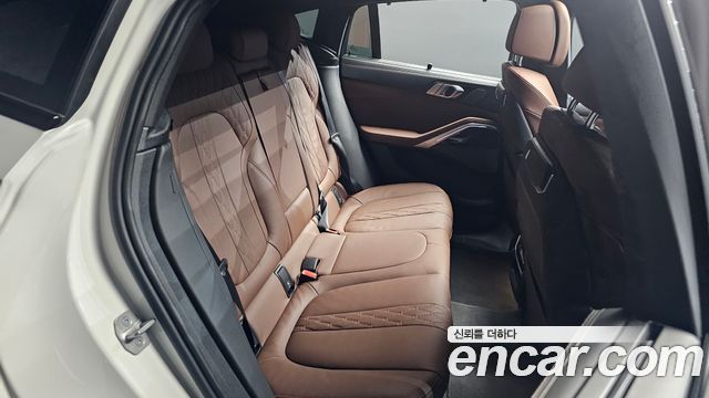 BMW X6 (G06) xDrive40i M Sport 2024 — фото 11
