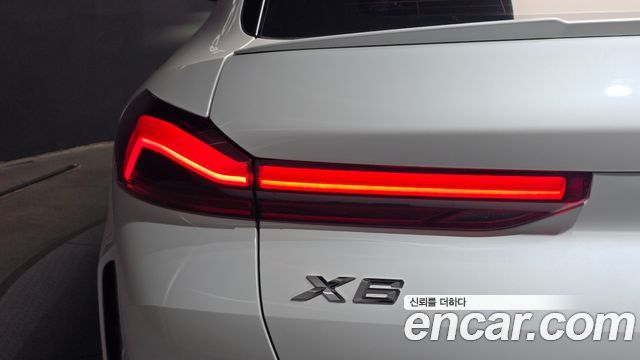 BMW X6 (G06) xDrive40i M Sport 2024 — фото 23