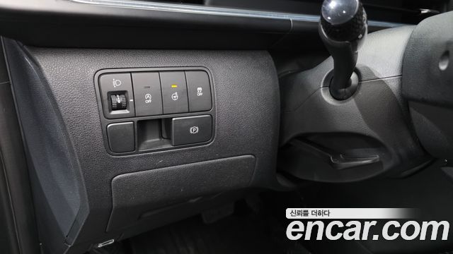 Hyundai Staria Cargo 5-Seater Modern 2023 — фото 14