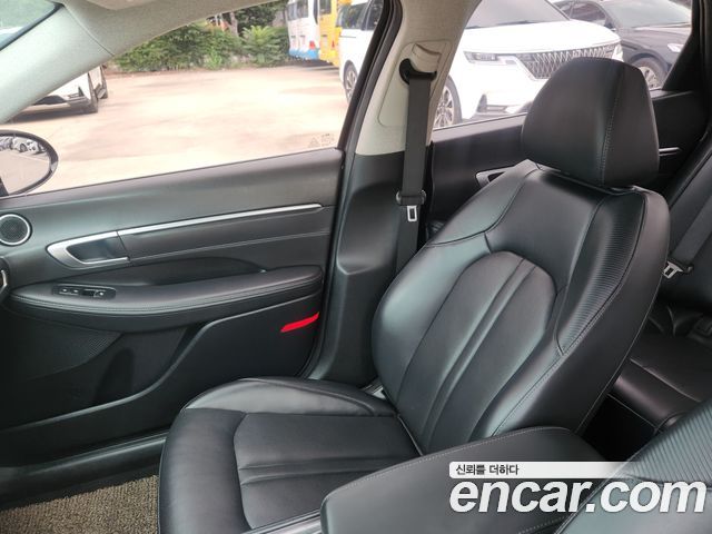 Hyundai Sonata (DN8) 2.0 Premium Plus 2022 — фото 9