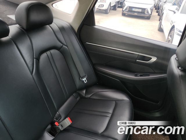 Hyundai Sonata (DN8) 2.0 Premium Plus 2022 — фото 10