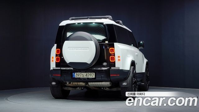 Land Rover Defender (L663) 90 D250 S 2022 — фото 4