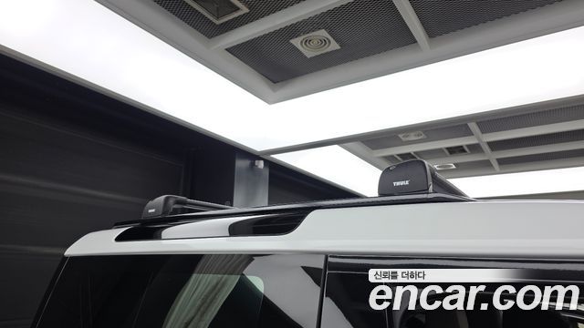 Land Rover Defender (L663) 90 D250 S 2022 — фото 10