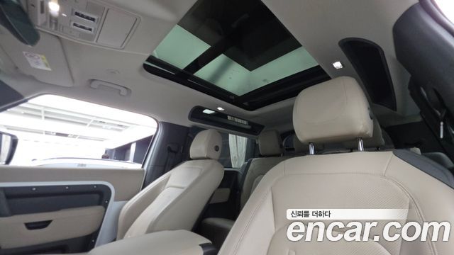 Land Rover Defender (L663) 90 D250 S 2022 — фото 18