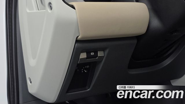 Land Rover Defender (L663) 90 D250 S 2022 — фото 28