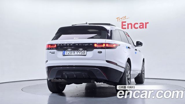 Land Rover Range Rover Velar 2.0 D240 R-Dynamic SE 2018 — фото 4