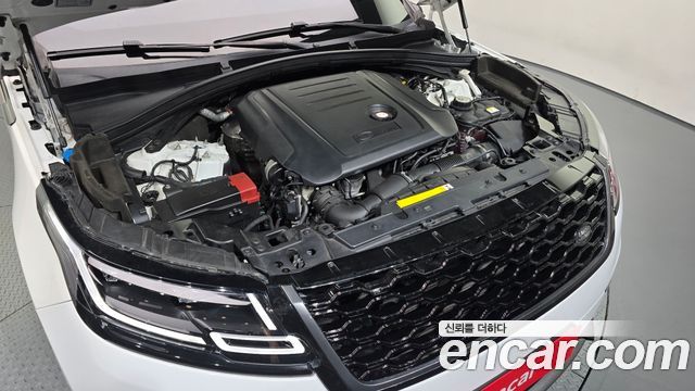 Land Rover Range Rover Velar 2.0 D240 R-Dynamic SE 2018 — фото 6