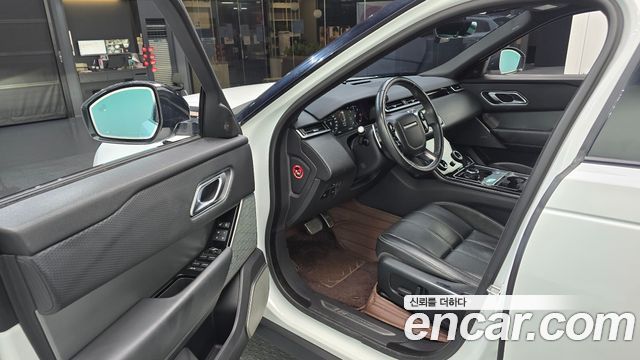 Land Rover Range Rover Velar 2.0 D240 R-Dynamic SE 2018 — фото 10