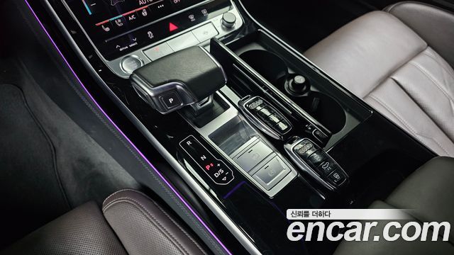 Audi A8 (D5) 55 TFSI Quattro LWB 2020 — фото 9