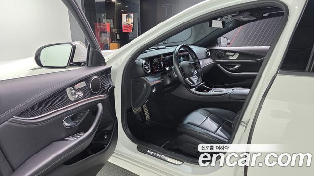 Mercedes-Benz E-Class (W213) E220d 4MATIC AMG Line 2021 — фото 10