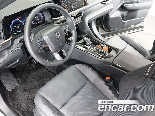 Toyota Crown Crossover 2.5 4WD Hybrid 2026 — фото 10