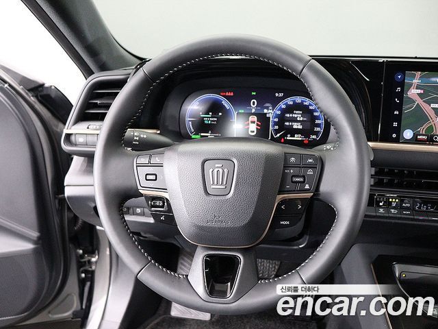 Toyota Crown Crossover 2.5 4WD Hybrid 2026 — фото 17