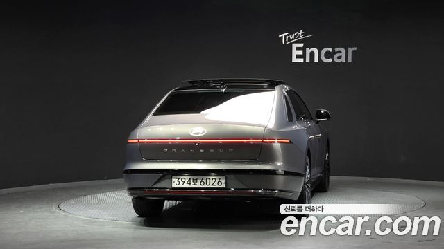 Hyundai Grandeur (GN7) 2,5 Gasoline 2WD Calligraphy 2025 — фото 4