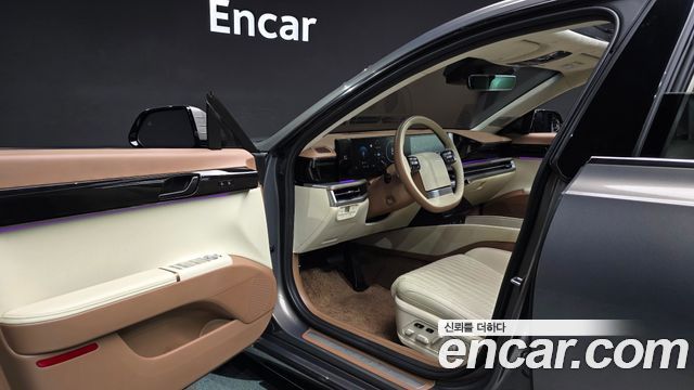 Hyundai Grandeur (GN7) 2,5 Gasoline 2WD Calligraphy 2025 — фото 10