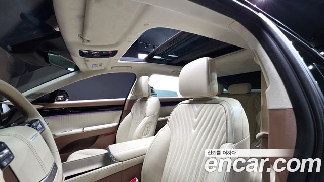 Hyundai Grandeur (GN7) 2,5 Gasoline 2WD Calligraphy 2025 — фото 18