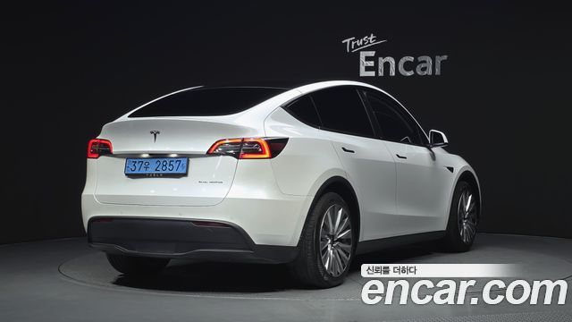 Tesla Model Y Long Range AWD 2021 — фото 2