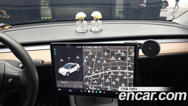 Tesla Model Y Long Range AWD 2021 — фото 14