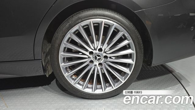 Mercedes-Benz C-Class (W206) C300 AMG Line 2022 — фото 27