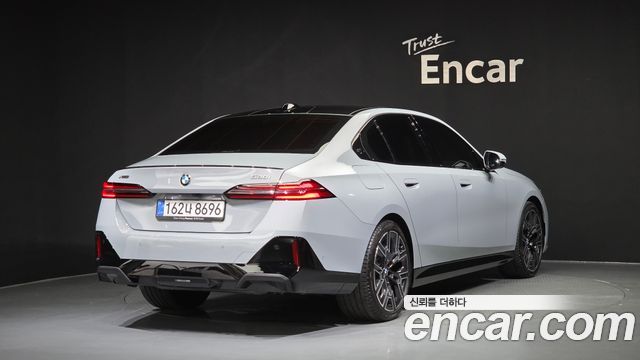 BMW 5 Series (G60) 530i xDrive M Sport Pro Special Edition 2026 — фото 2
