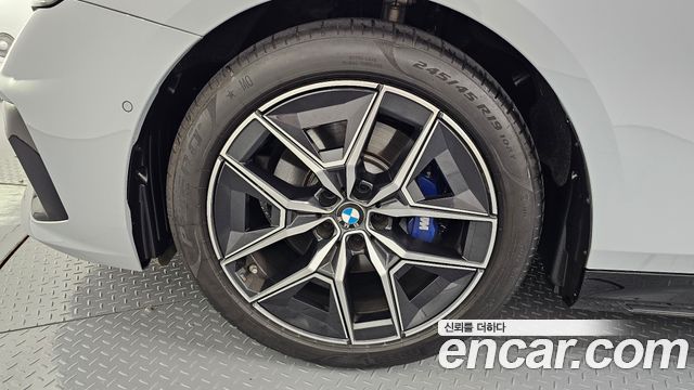 BMW 5 Series (G60) 520i M Sport 2026 — фото 5