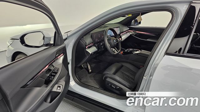 BMW 5 Series (G60) 520i M Sport 2026 — фото 10