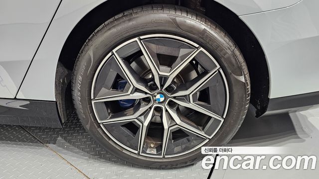 BMW 5 Series (G60) 520i M Sport 2026 — фото 21