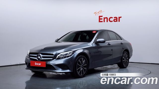 Mercedes-Benz C-Class (W205) C200 2019 — фото 1