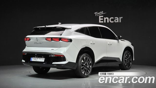Renault Korea Filante 1.5 E-Tech Iconic 2WD 2027 — фото 2