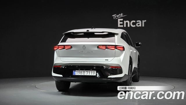 Renault Korea Filante 1.5 E-Tech Iconic 2WD 2027 — фото 4