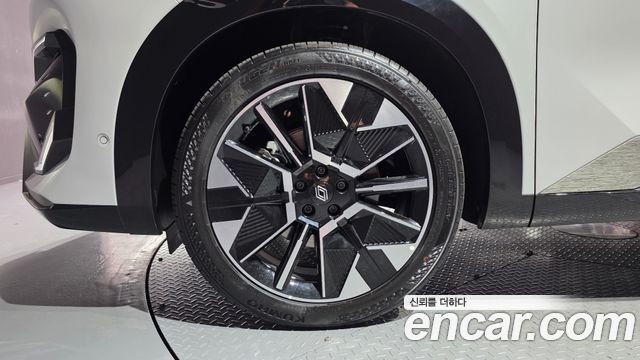 Renault Korea Filante 1.5 E-Tech Iconic 2WD 2027 — фото 5