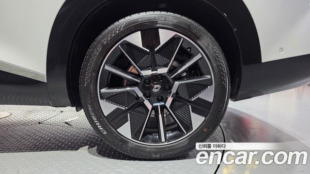 Renault Korea Filante 1.5 E-Tech Iconic 2WD 2027 — фото 21