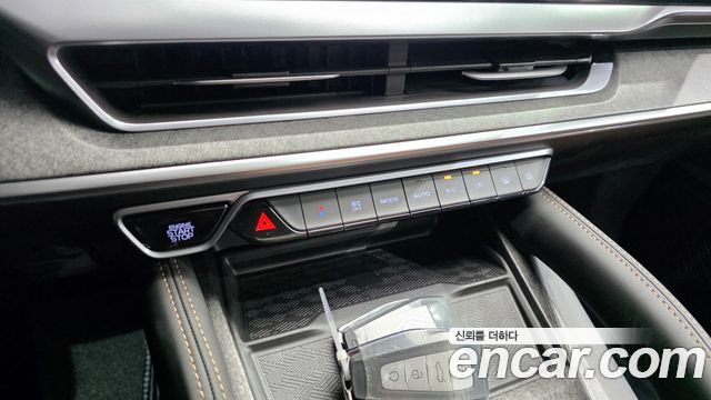 Renault Korea Filante 1.5 E-Tech Iconic 2WD 2027 — фото 33