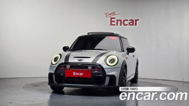 MINI Cooper S JCW Rockingham GT Edition 3rd 2022 — фото 3