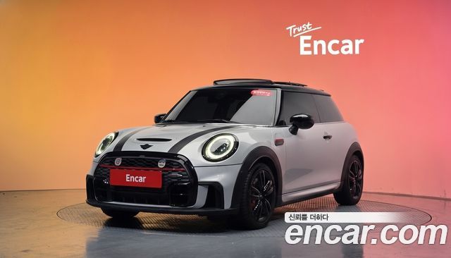MINI Cooper S JCW Rockingham GT Edition 3rd 2022 — фото 1