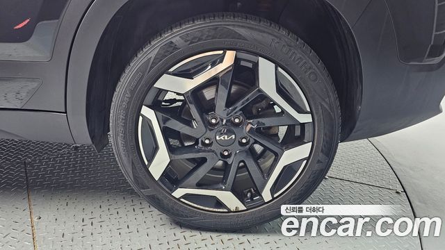 Kia Seltos Gasoline 1.6 Turbo 4WD Signature 2024 — фото 5