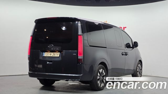 Hyundai Staria 4WD Lounge 7-Seater Inspiration 2022 — фото 2