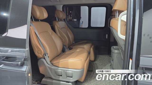Hyundai Staria 4WD Lounge 7-Seater Inspiration 2022 — фото 11