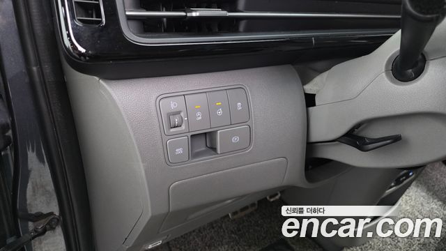 Hyundai Staria 4WD Lounge 7-Seater Inspiration 2022 — фото 20
