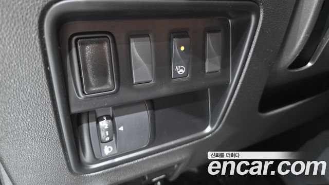 Renault Korea QM6 Diesel 2WD LE 2017 — фото 16