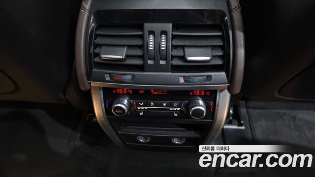 BMW X5 (F15) xDrive M50d 2015 — фото 18