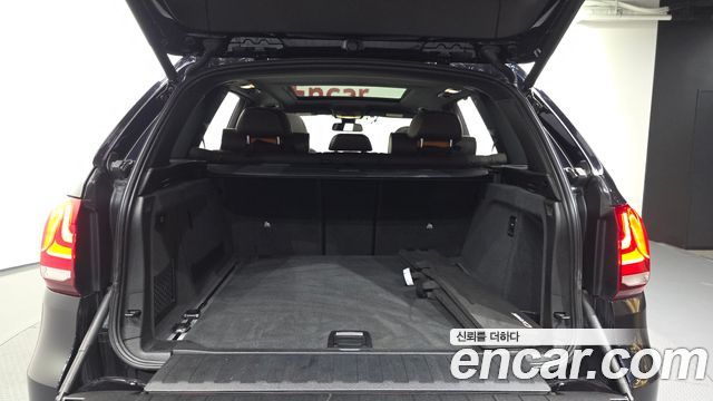 BMW X5 (F15) xDrive M50d 2015 — фото 20