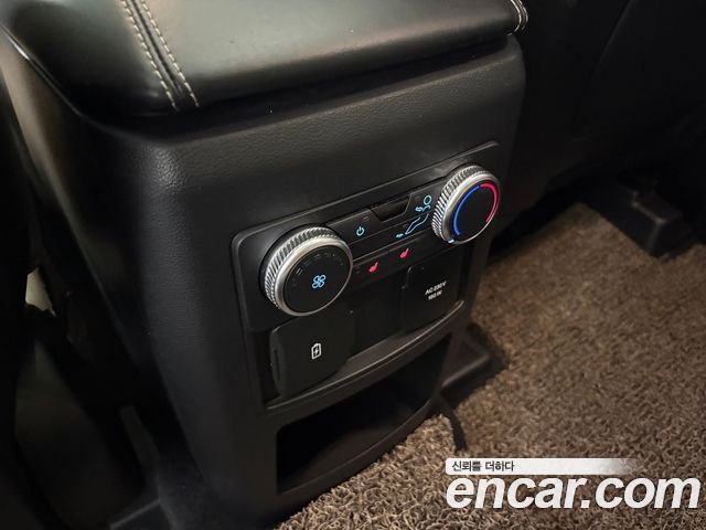 Ford Explorer (VI) 2.3 LimIted 4WD 2020 — фото 16