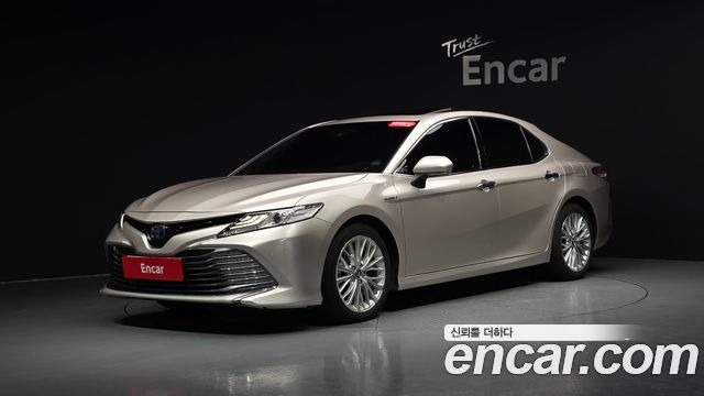 Toyota Camry (XV70) 2.5 XLE Hybrid 2019 — фото 11