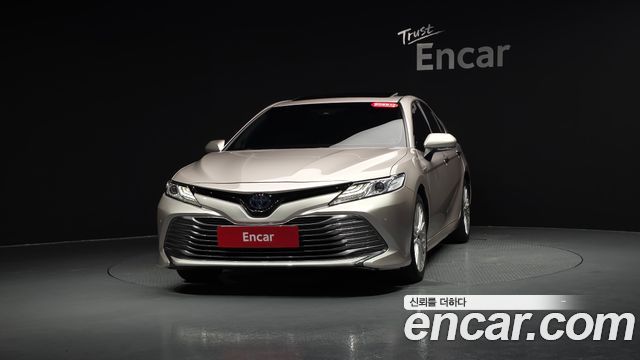 Toyota Camry (XV70) 2.5 XLE Hybrid 2019 — фото 3
