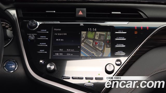 Toyota Camry (XV70) 2.5 XLE Hybrid 2019 — фото 18