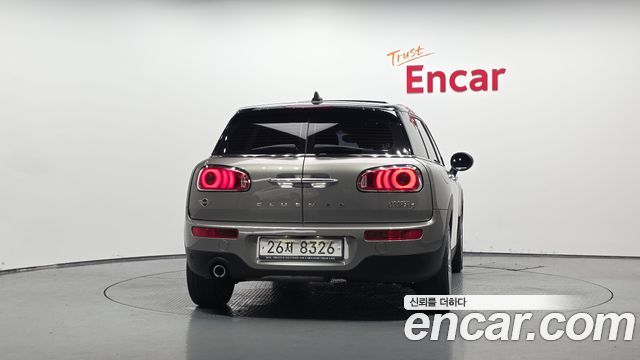 MINI Cooper D Clubman Standard 2nd 2019 — фото 4