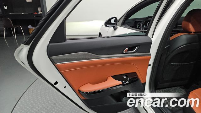 Kia K5 (III) 1.6 Turbo Noblesse 2024 — фото 25