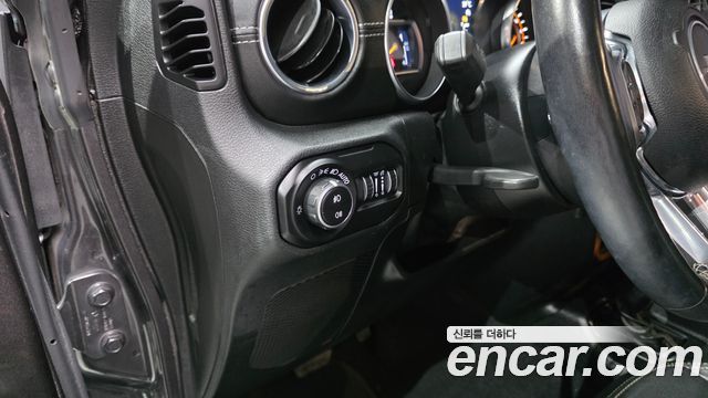 Jeep Wrangler (JL) 2.0 Overland 4Door 2020 — фото 18