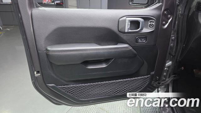 Jeep Wrangler (JL) 2.0 Overland 4Door 2020 — фото 24