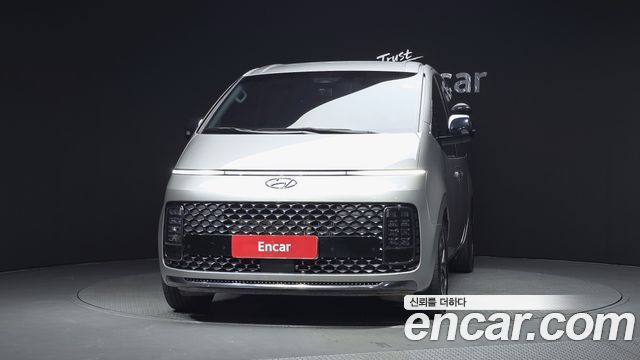 Hyundai Staria 4WD Lounge 9-Seater Prestige 2022 — фото 3
